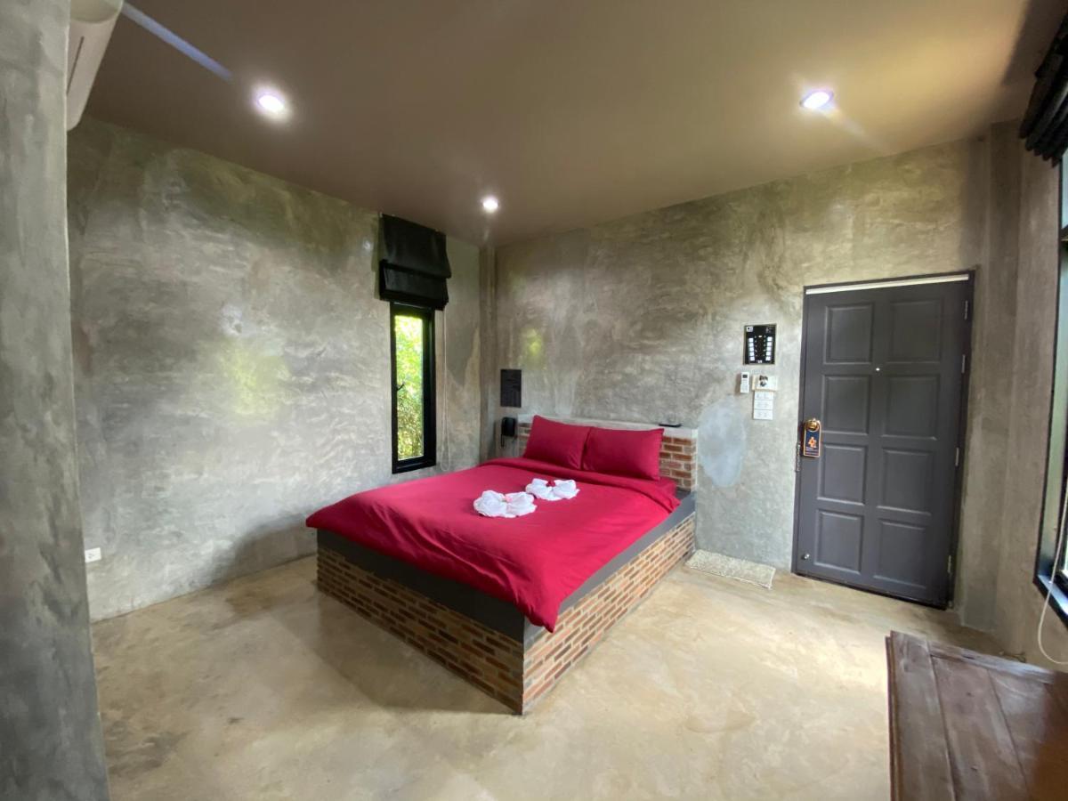 The Loft House Sakaeo Hotel Watthana Nakhon Exterior photo