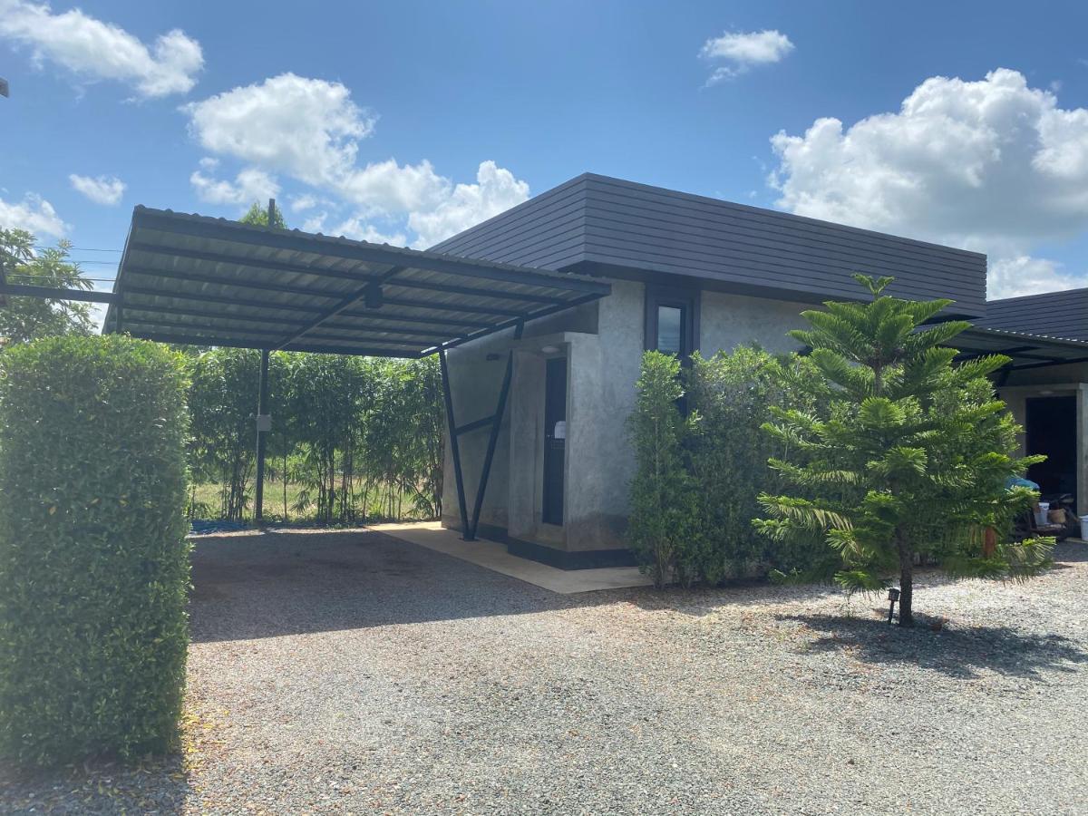 The Loft House Sakaeo Hotel Watthana Nakhon Exterior photo
